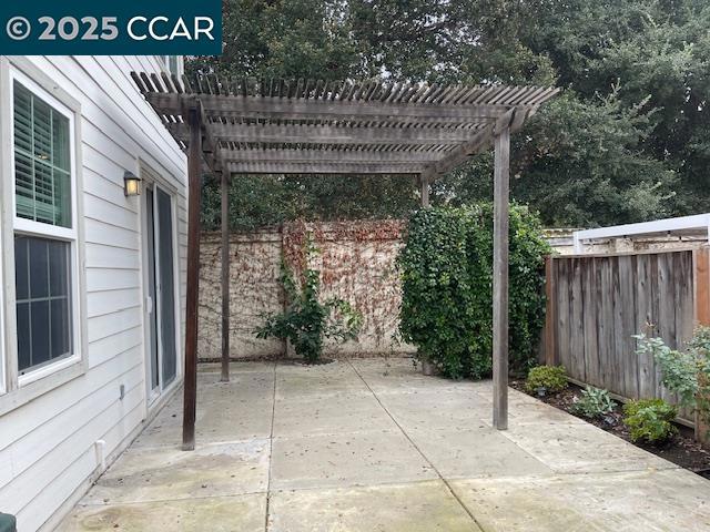 TASSAJREEK - Residential Lease