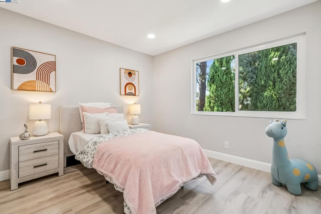 WARM SPRINGS - Residential