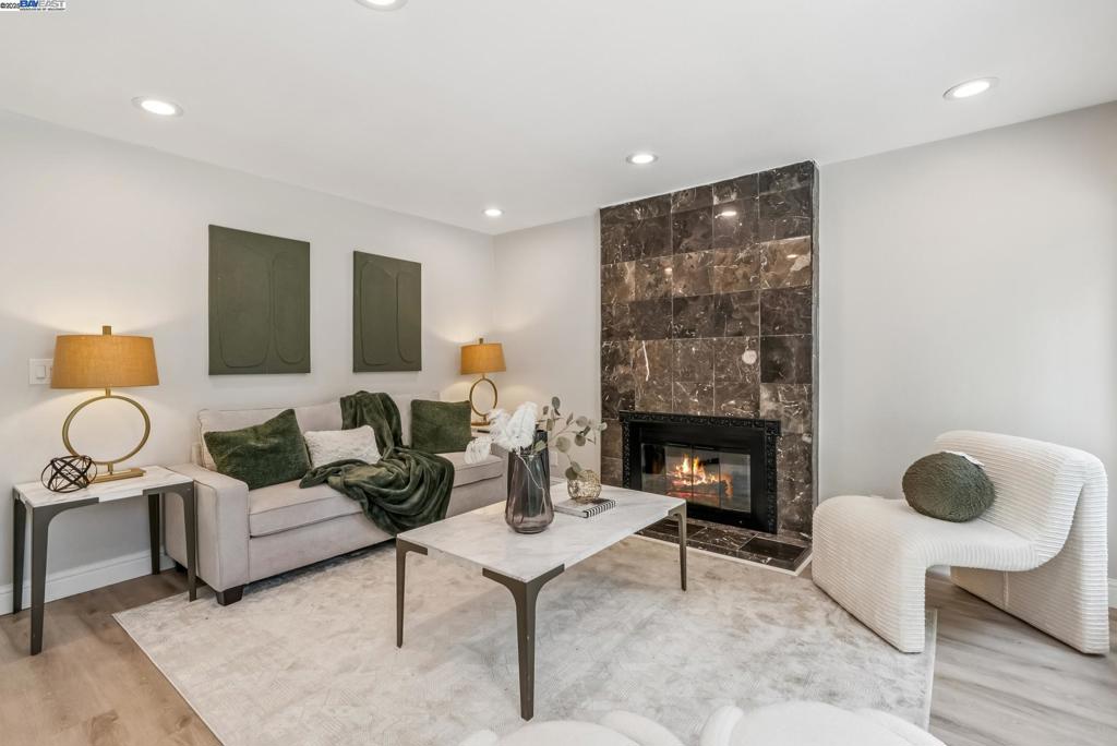 WARM SPRINGS - Residential