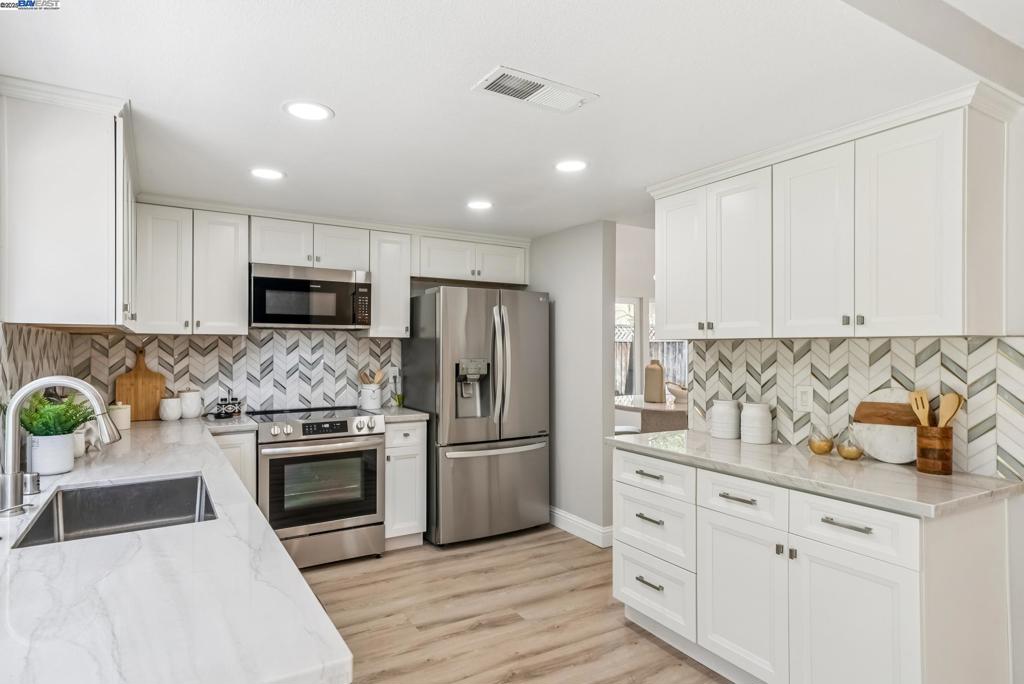 WARM SPRINGS - Residential