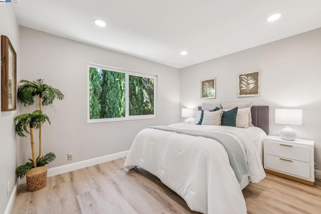 WARM SPRINGS - Residential