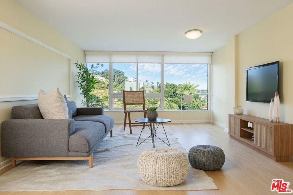 Photo of 17350 W Sunset Boulevard #PH2, Pacific Palisades, CA 90272 (MLS # 25573689)