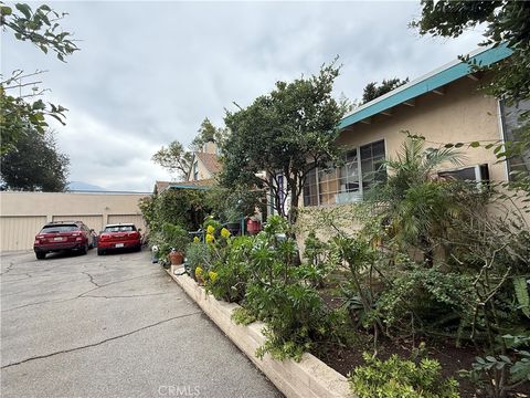 10438 Scoville Avenue Sunland CA 91040