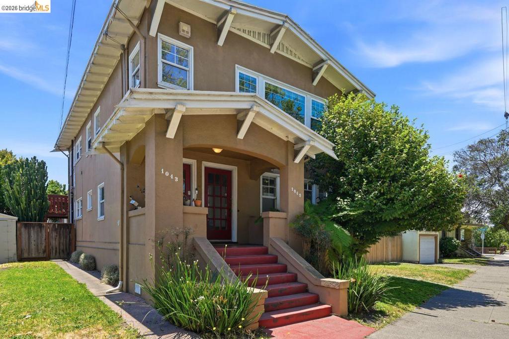 1045 Stanford Ave 2