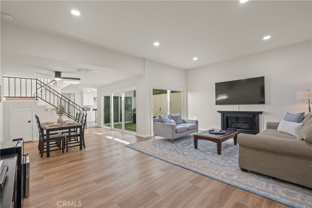 308 1/2 Commonwealth Avenue