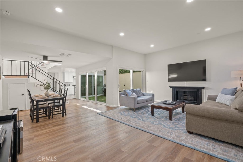 308 1/2 Commonwealth Avenue