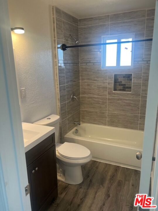 1055 W 104th Street