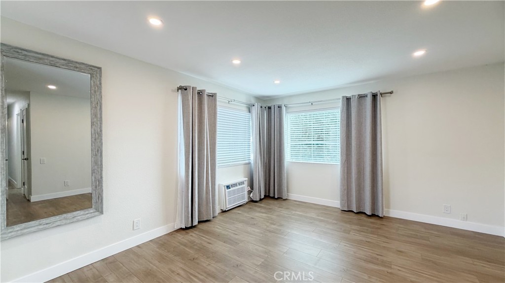 Cinnamon Tree Condominiums (CNTC) - Residential