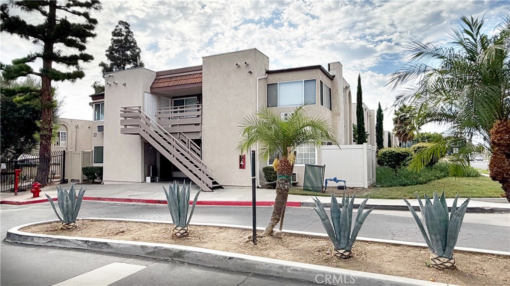 Cinnamon Tree Condominiums (CNTC) - Residential