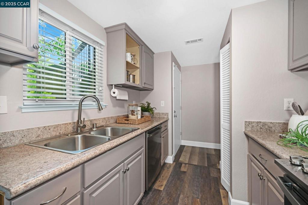 SHADOWOOD - Residential