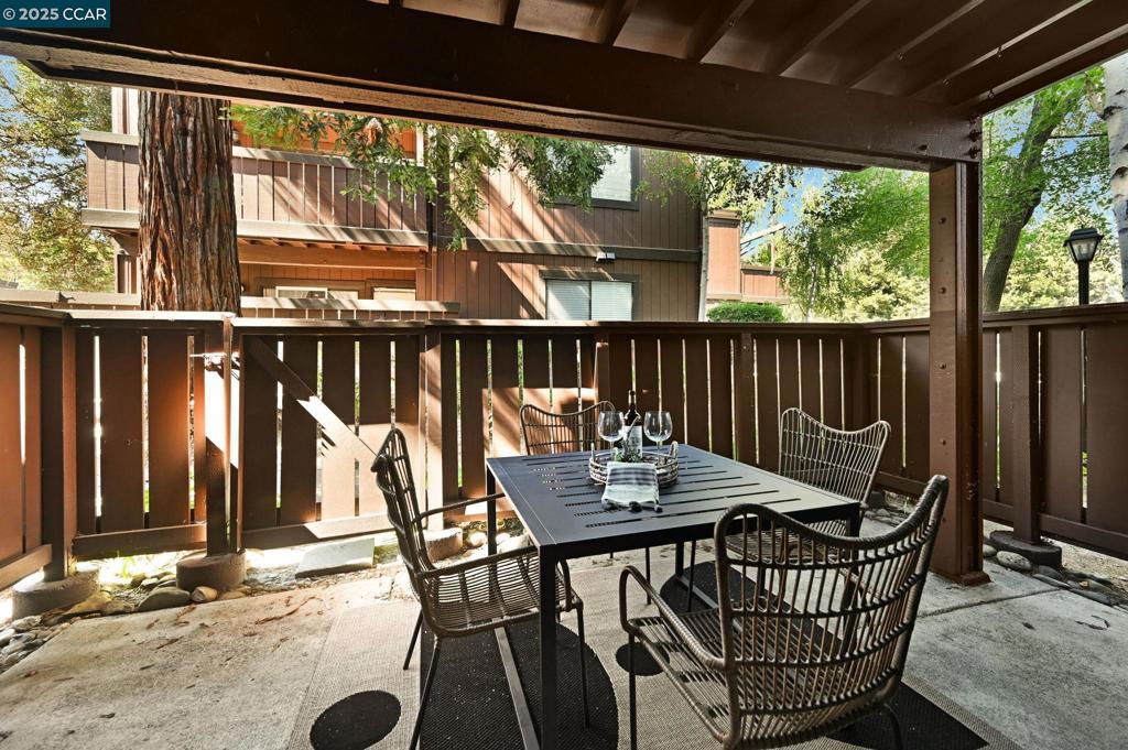 SHADOWOOD - Residential