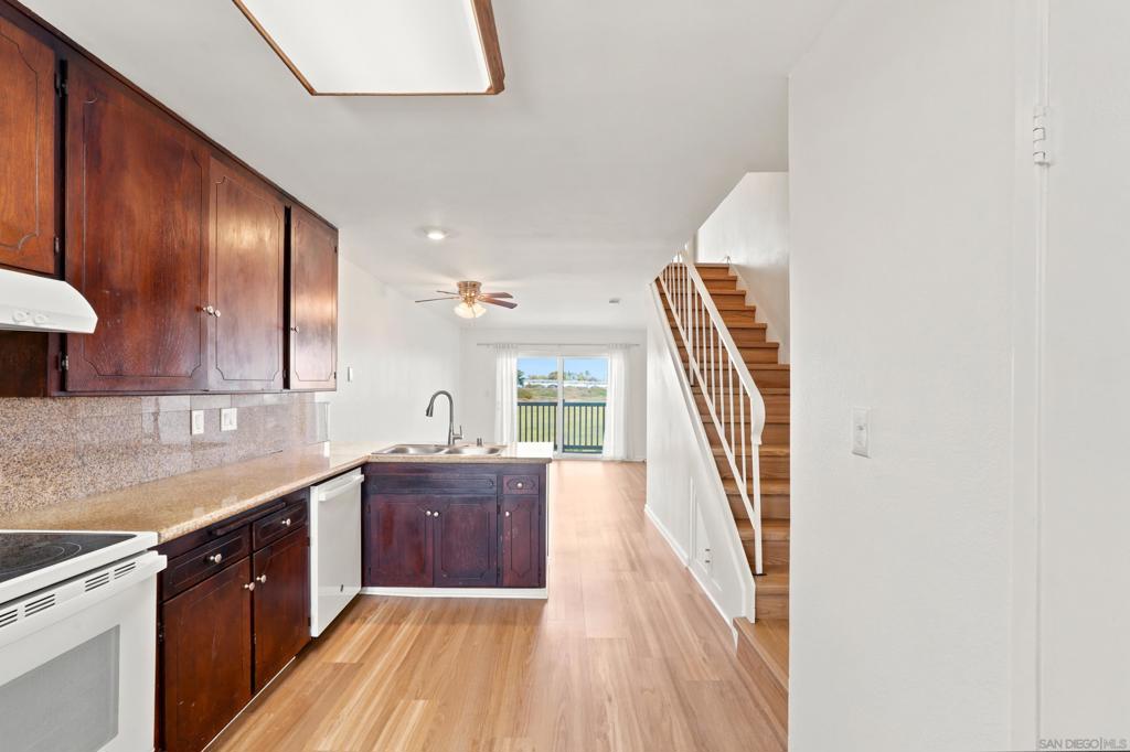 1111 Seacoast Dr 46