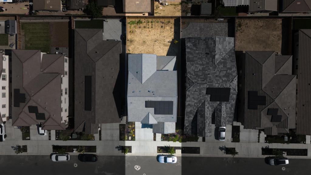 FAIRFIELD - Residential