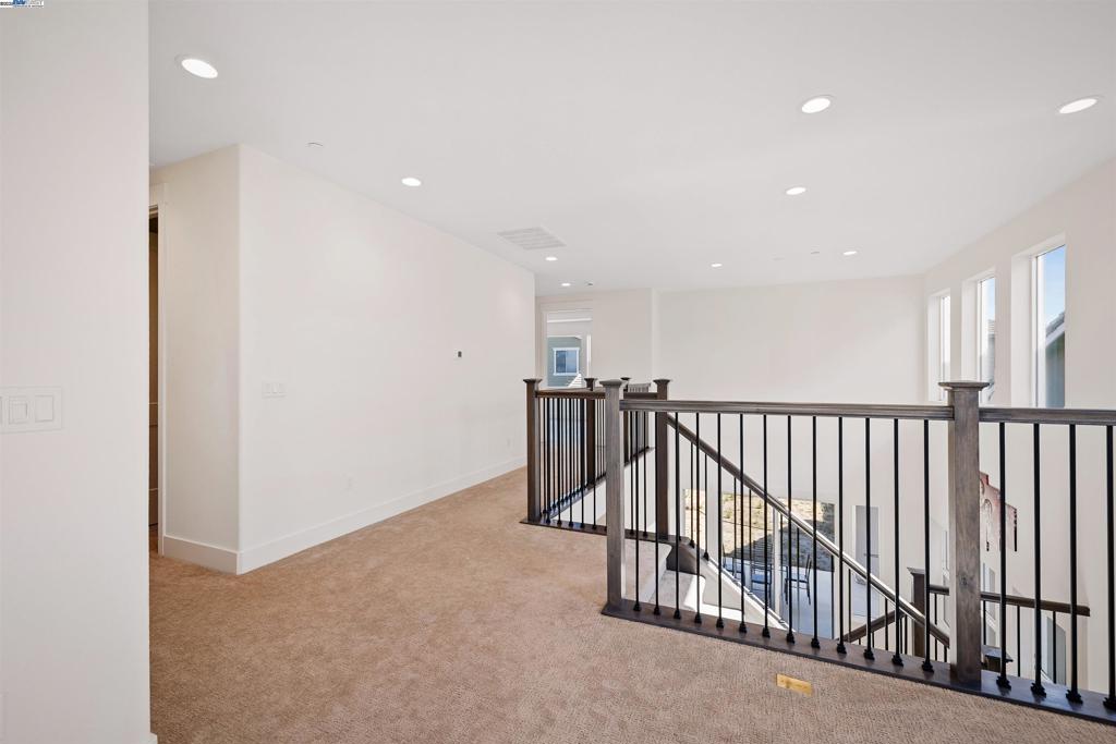 FAIRFIELD - Residential
