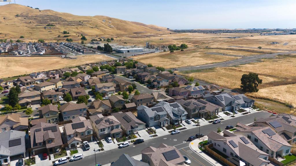 FAIRFIELD - Residential