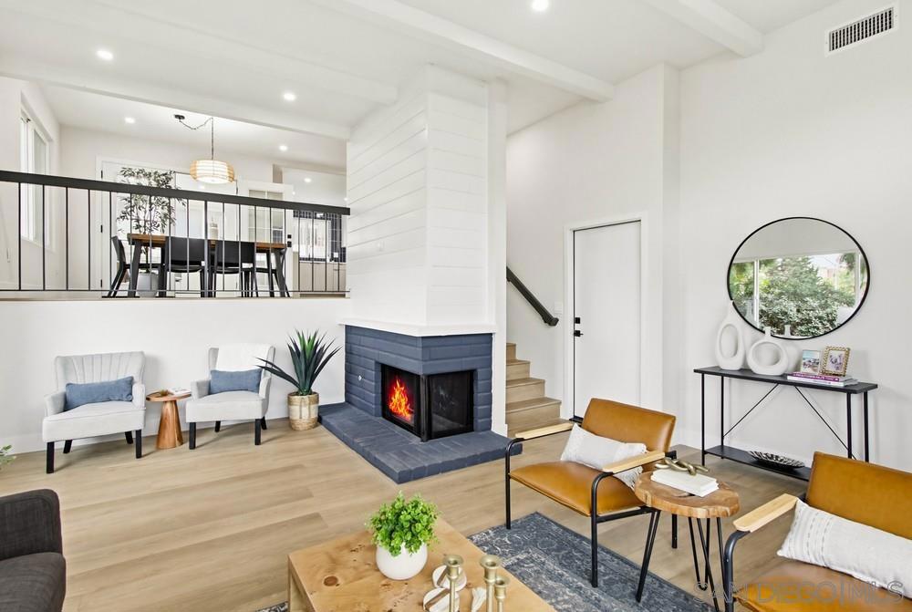 4020 La Jolla Village