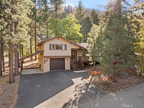 Photo of 23132 Cardinal Rd, Wrightwood, CA 92397 (MLS # HD25234625) Photo of 23132 Cardinal Rd, Wrightwood, CA 92397 (MLS # HD25234625)