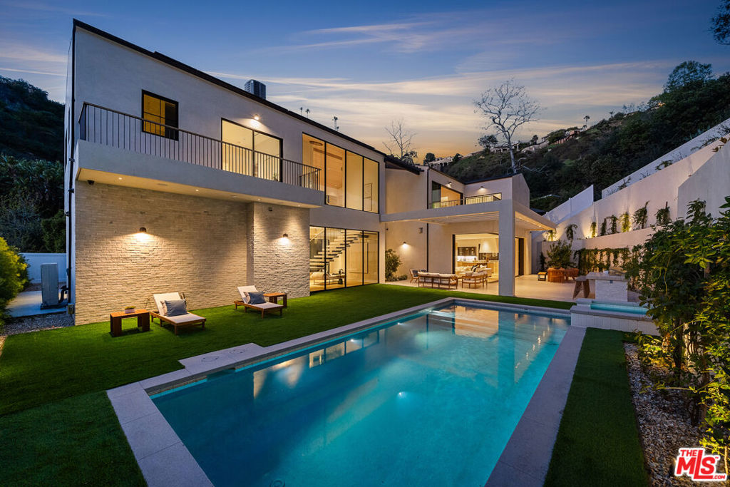 10950 Verano Road