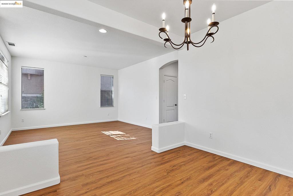 1879 Mount Conness Way