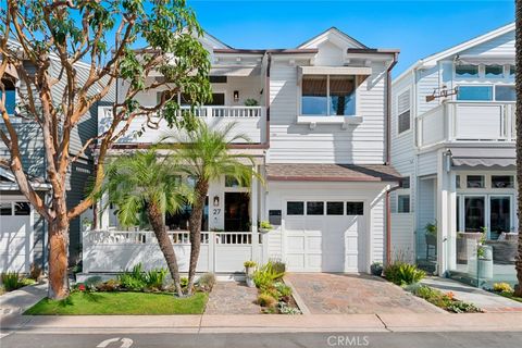 Photo of 27 Beach Drive, Newport Beach, CA 92663 (MLS # NP26062386)