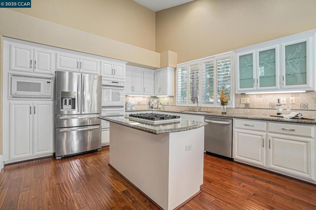 BRITTANY HILLS - Residential