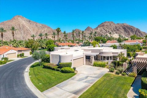 Photo of 48110 Cll Seranas, La Quinta, CA 92253 (MLS # 219130779DA)