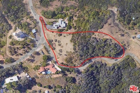 Photo of 0 Skyhawk, Topanga, CA 90290 (MLS # SR26191984)