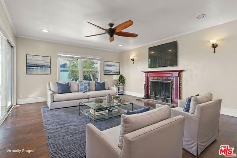 Photo of 11641 Blythe Street, North Hollywood, CA 91605 (MLS # 25630935)