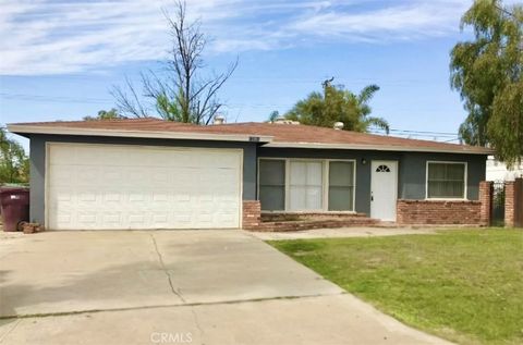 Photo of 12081 Marigold Avenue, Moreno Valley, CA 92557 (MLS # IV26059085)
