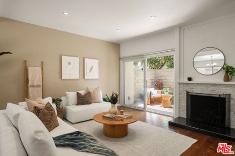 Photo of 32 Village Pkwy PKWY, Santa Monica, CA 90405 (MLS # 26876869)