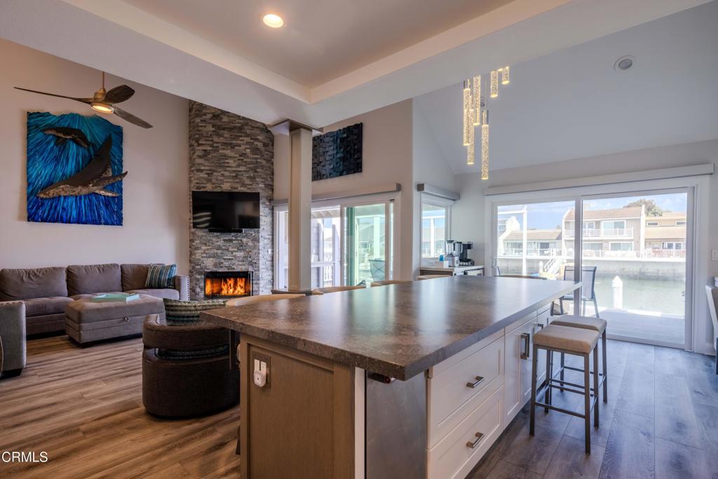 Mandalay Bay 1 - 190401 - Residential Lease