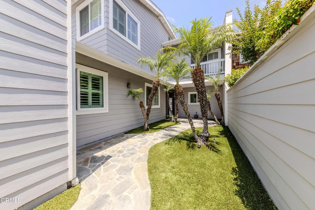 Mandalay Bay 1 - 190401 - Residential Lease