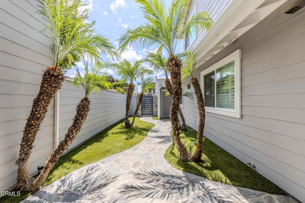 Mandalay Bay 1 - 190401 - Residential Lease