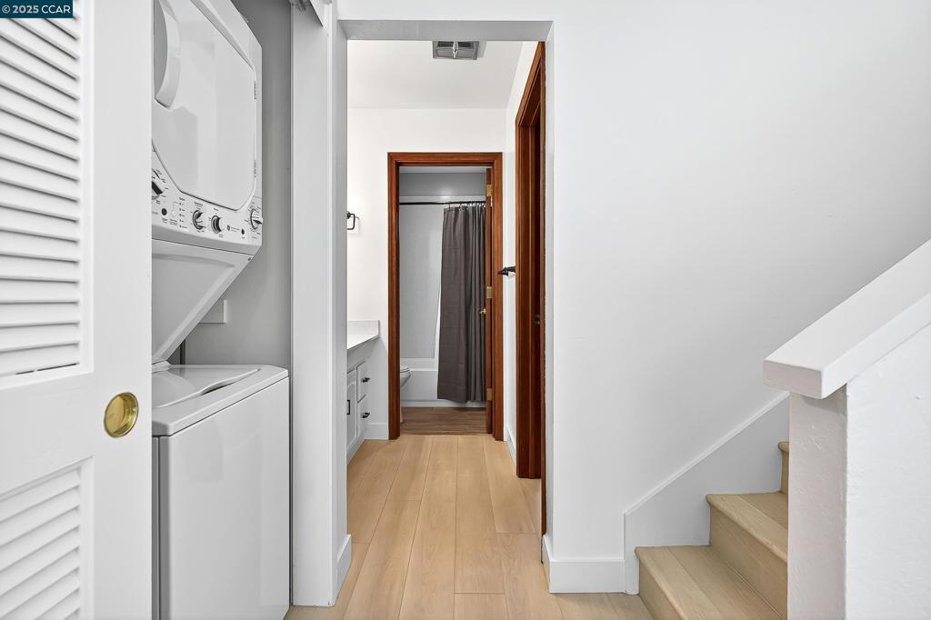 MORAGA TERRACE - Residential