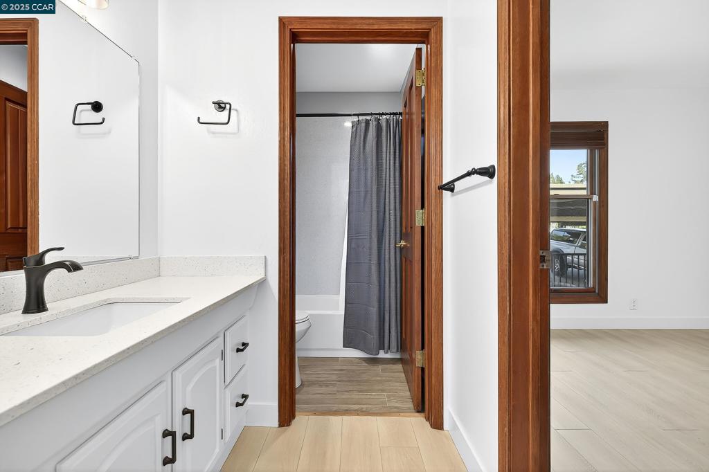 MORAGA TERRACE - Residential
