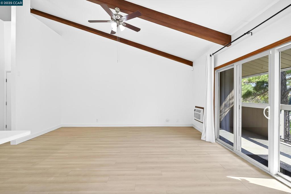 MORAGA TERRACE - Residential