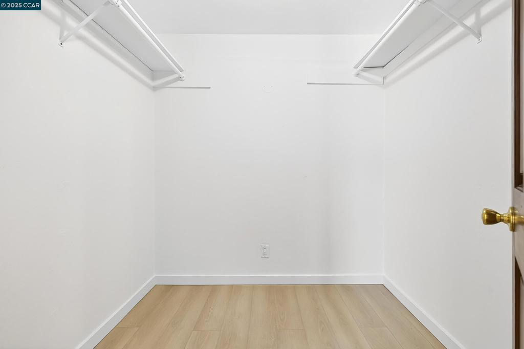 MORAGA TERRACE - Residential