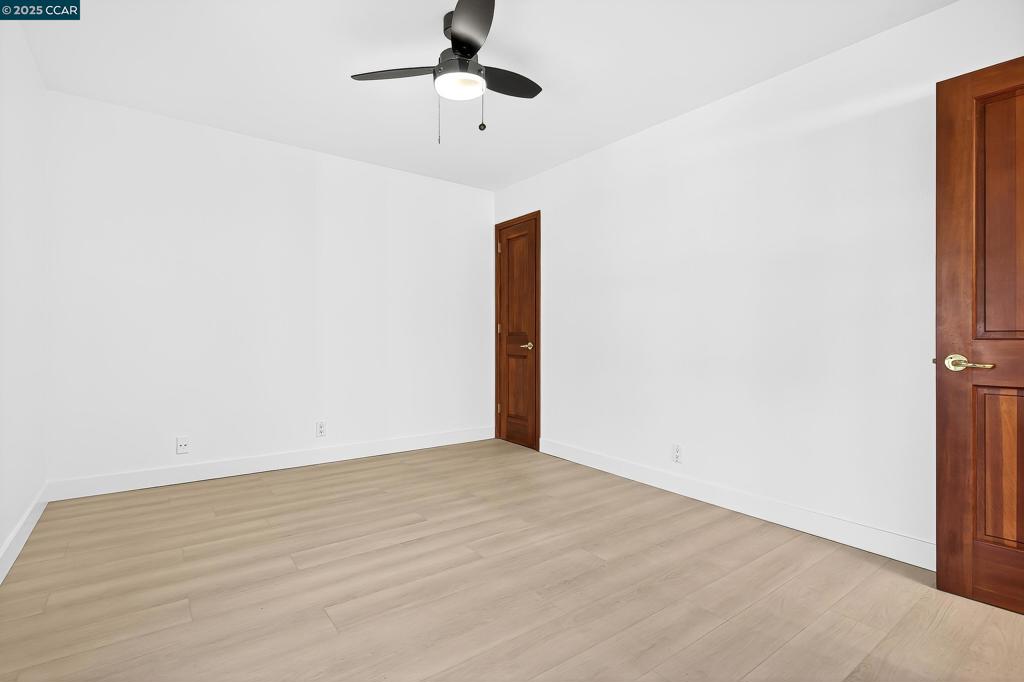 MORAGA TERRACE - Residential