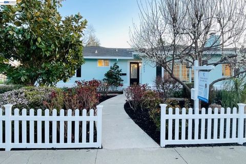 Photo of 4022 4022 Silver St St, Pleasanton, CA 94566 (MLS # 41123951)