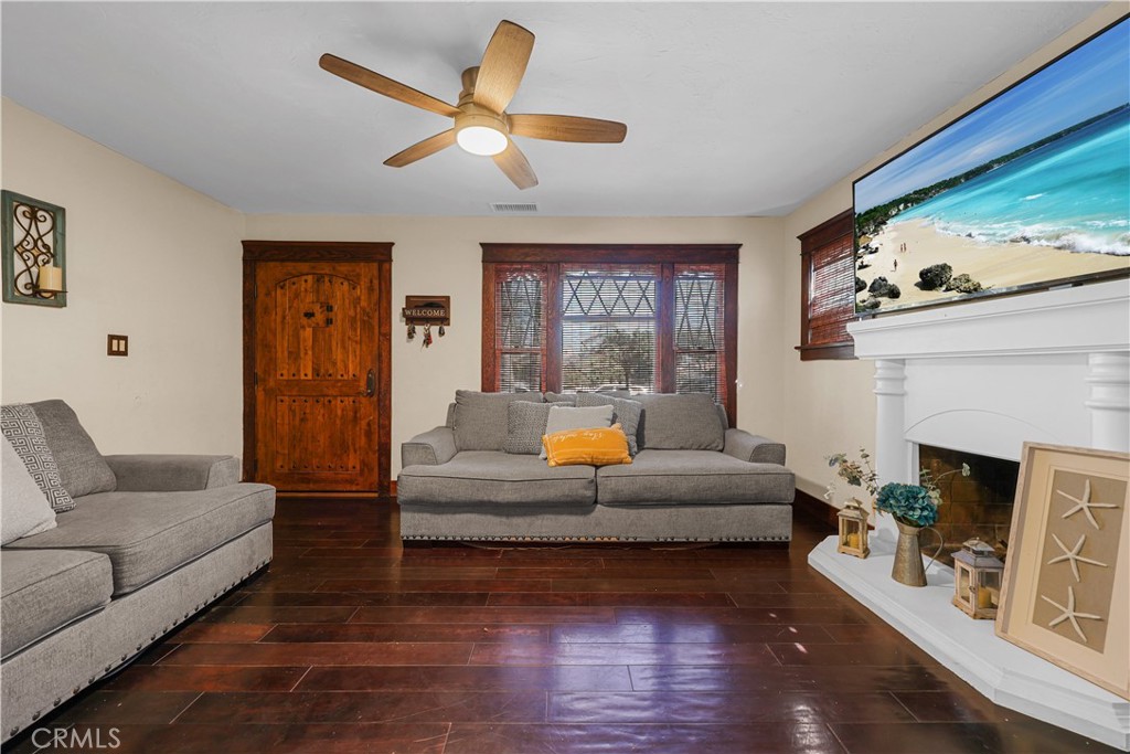 Corona - Residential