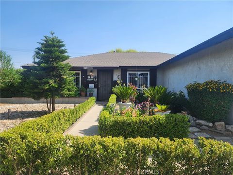 Photo of 25147 Silver Arrow Drive, Moreno Valley, CA 92553 (MLS # RS25196029) Photo of 25147 Silver Arrow Drive, Moreno Valley, CA 92553 (MLS # RS25196029)