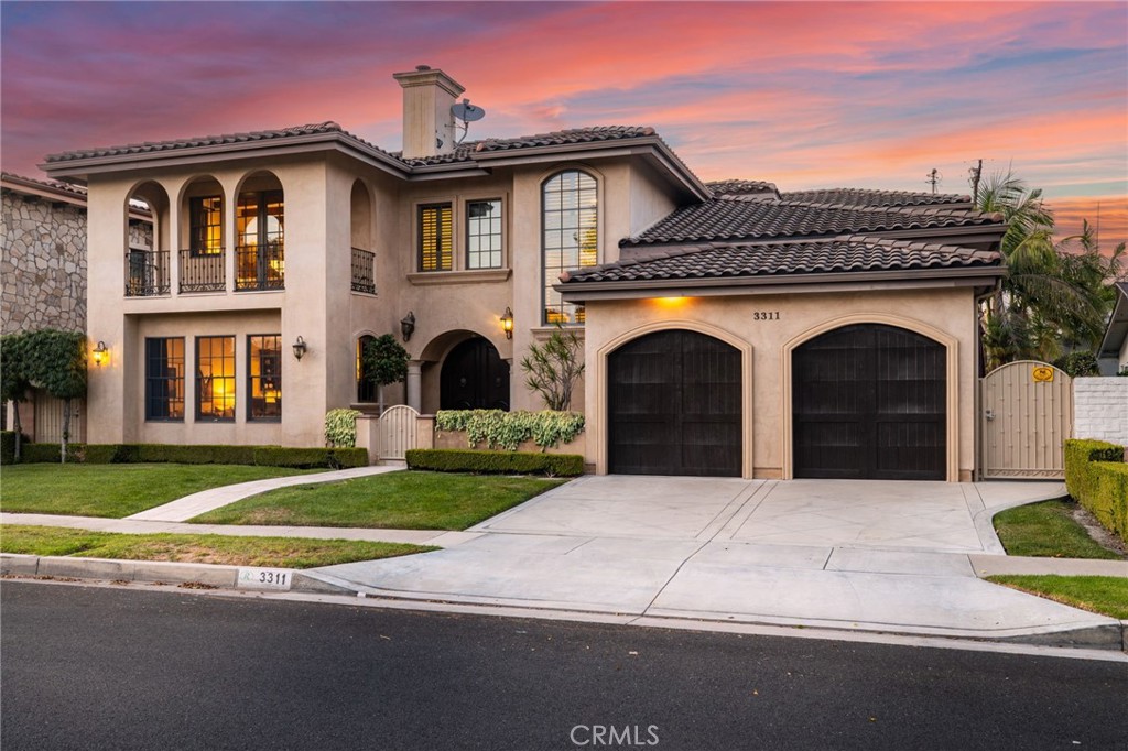 3311 Rossmoor Way