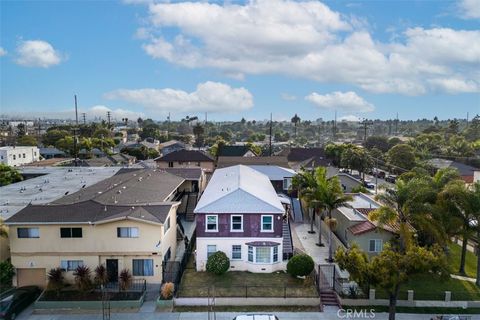 Photo of 1885 Chestnut Avenue, Long Beach, CA 90806 (MLS # PW26088839)