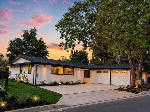 Photo of 5703 Mcdonie Ave, Woodland Hills, CA 91367 (MLS # SR26117949)