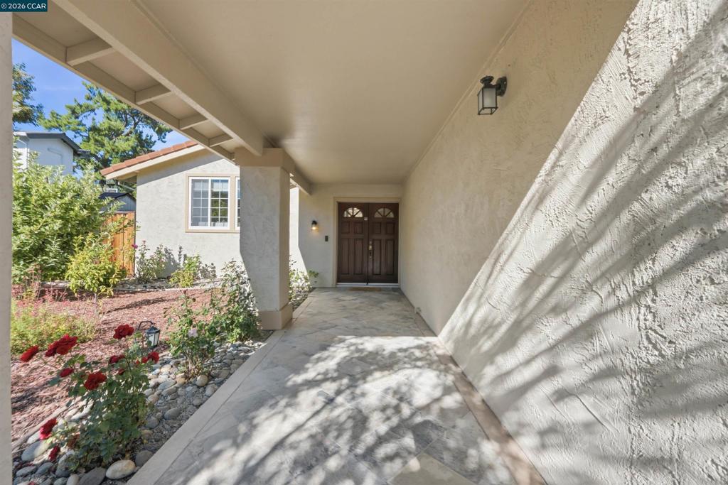 385 Century Circle CIR, Danville CA 94526