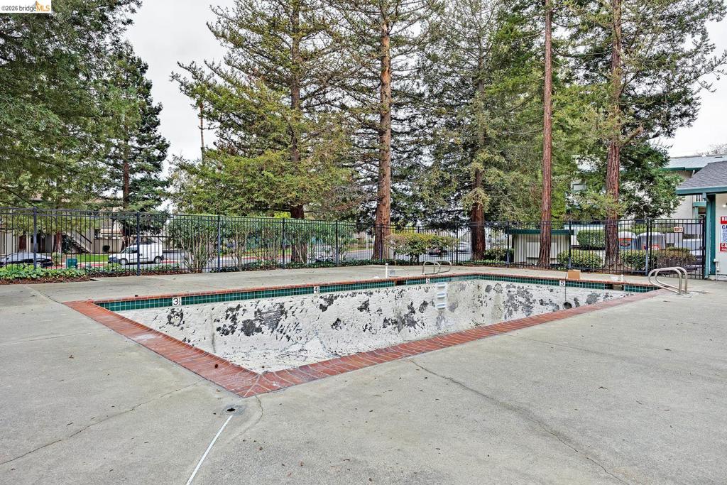 5425 5425 Concord Blvd H2