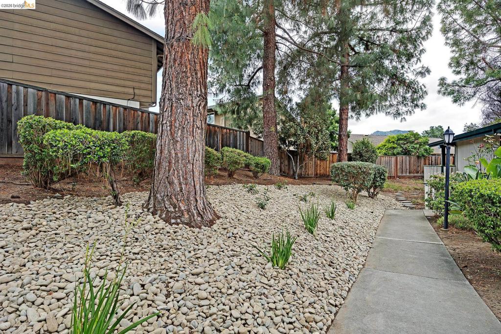 5425 5425 Concord Blvd H2