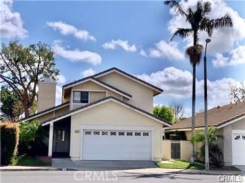 Photo of 3 Atlanta, Irvine, CA 92620 (MLS # OC25265580)