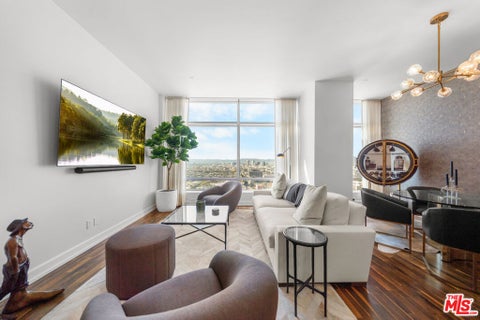 Photo of 900 W Olympic Boulevard #28E, Los Angeles, CA 90015 (MLS # 26101935)