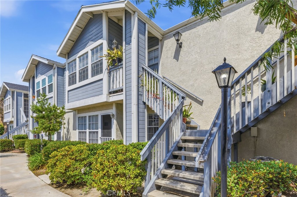 701 S Hayward 18 - Photo 3